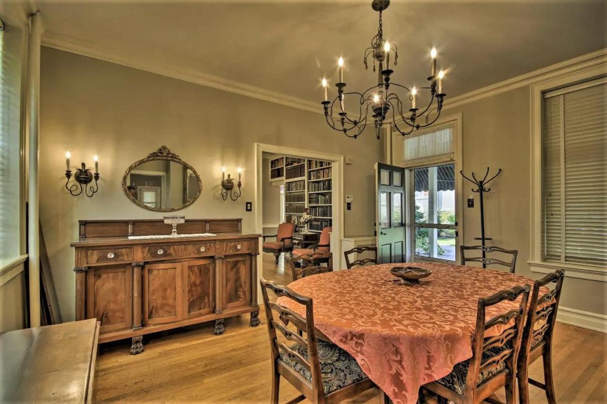 Downtown Bucher House Villa *