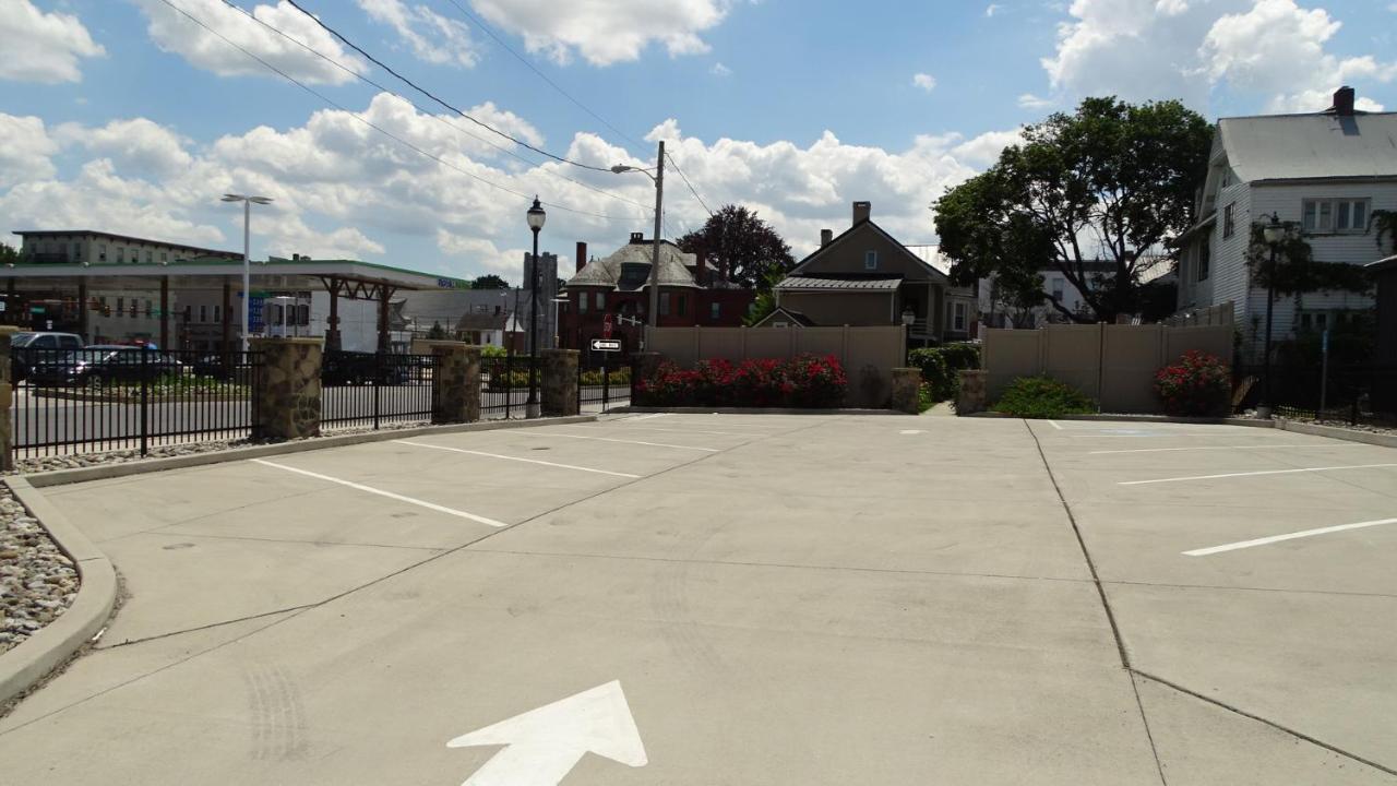 Downtown Bucher House Villa *